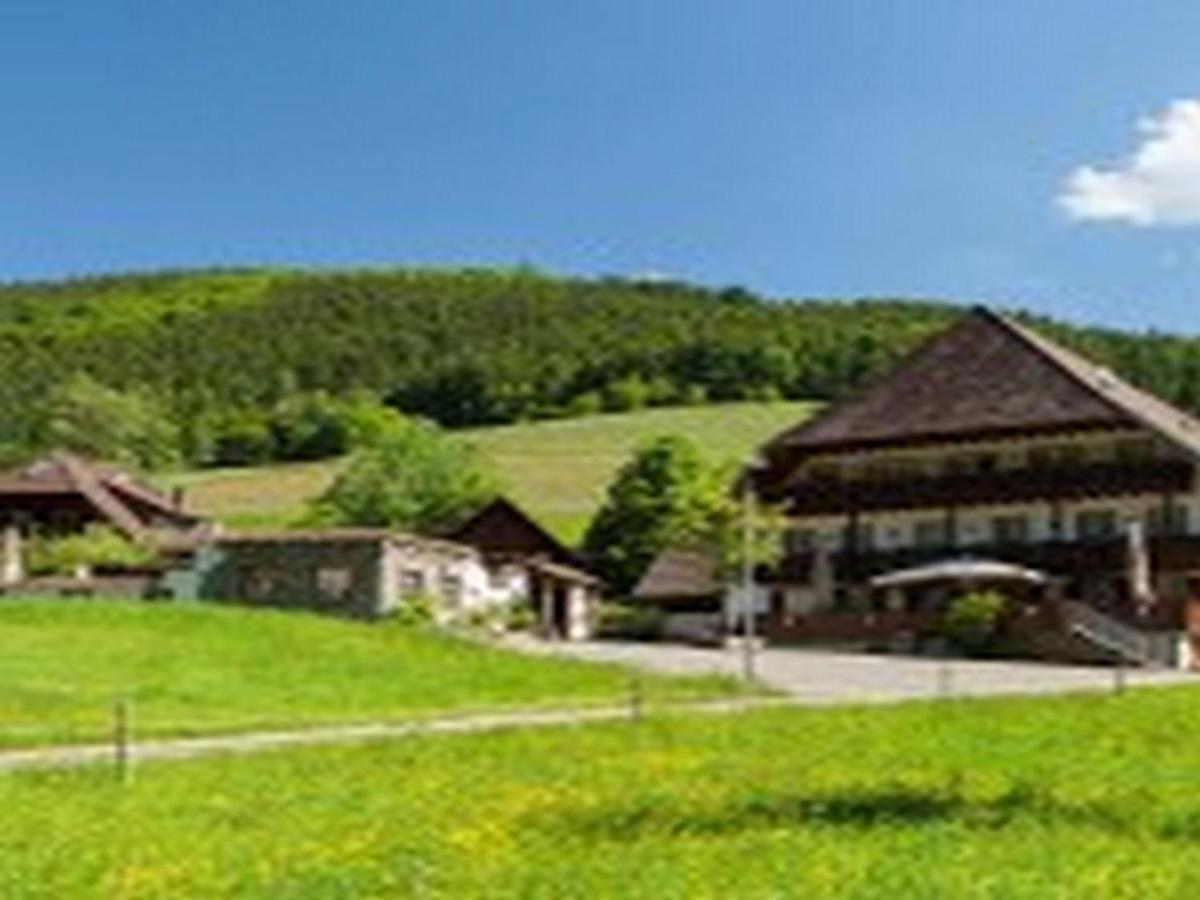 סימונסבאל Landgasthaus Gruener Baum מראה חיצוני תמונה
